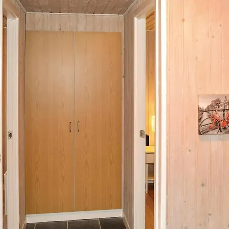 Three-bedroom Holiday In Ansager