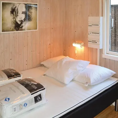 Three-bedroom Holiday In Holiday home