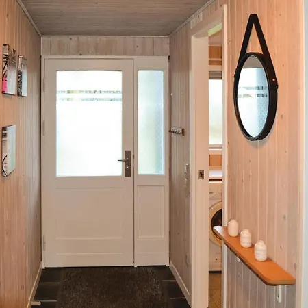 Three-bedroom Holiday In * Ansager