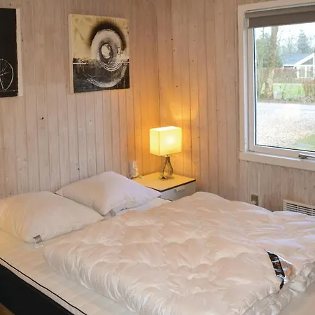 Three-bedroom Holiday In *